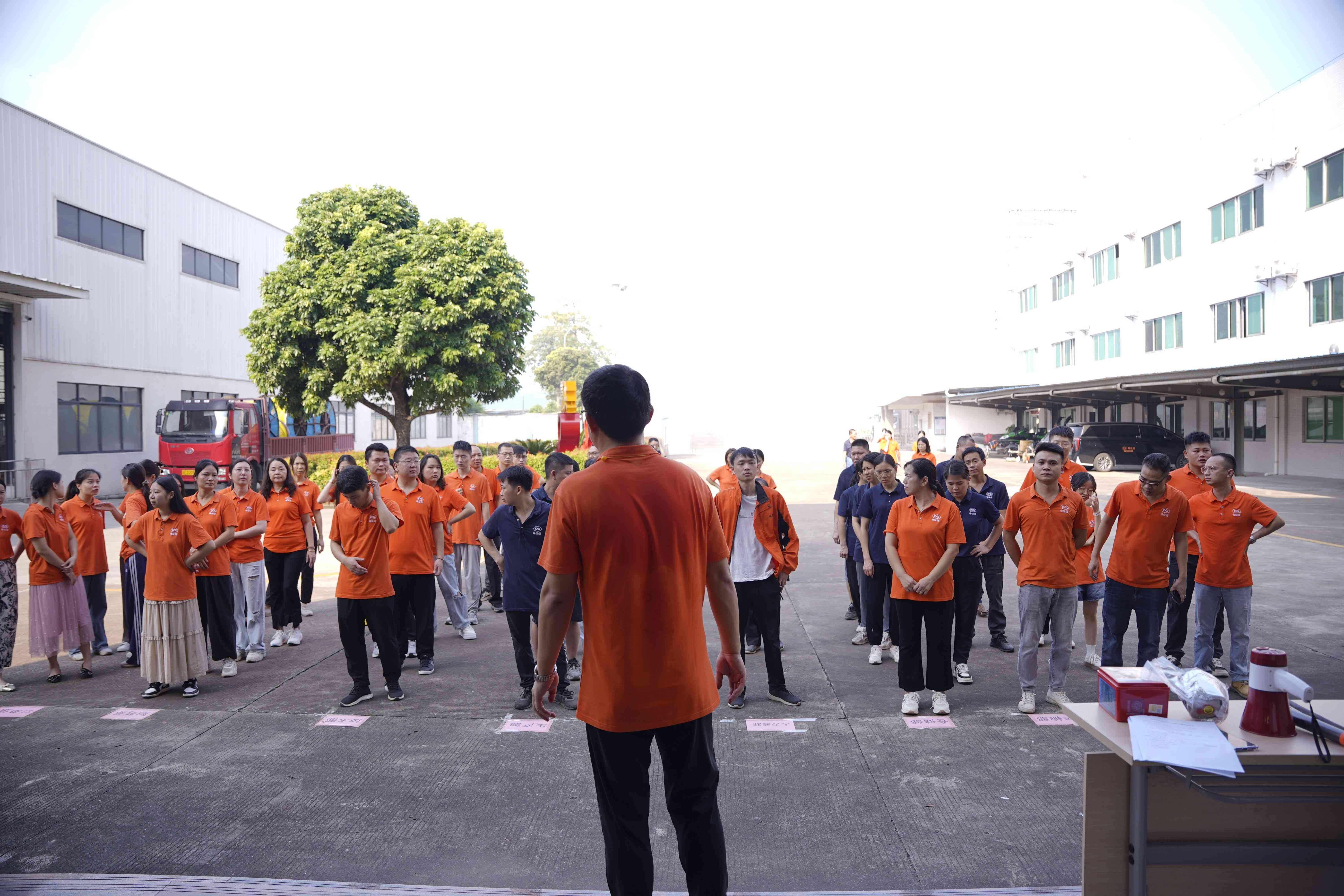 以練為戰(zhàn)筑防線，防患未“燃”強(qiáng)意識(shí)